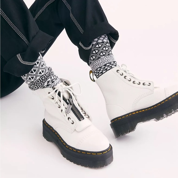 Dr. Martens Sinclair Boot (Jadon) - Picture 2 of 7